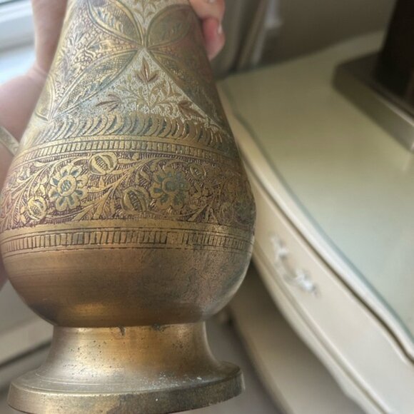 BRASS vintage 1950 Elegant Gold and Red Decorative Vase 🏺 - Picture 5 of 6